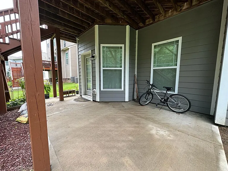 404 Hawks Creek Pkwy — Photo 33