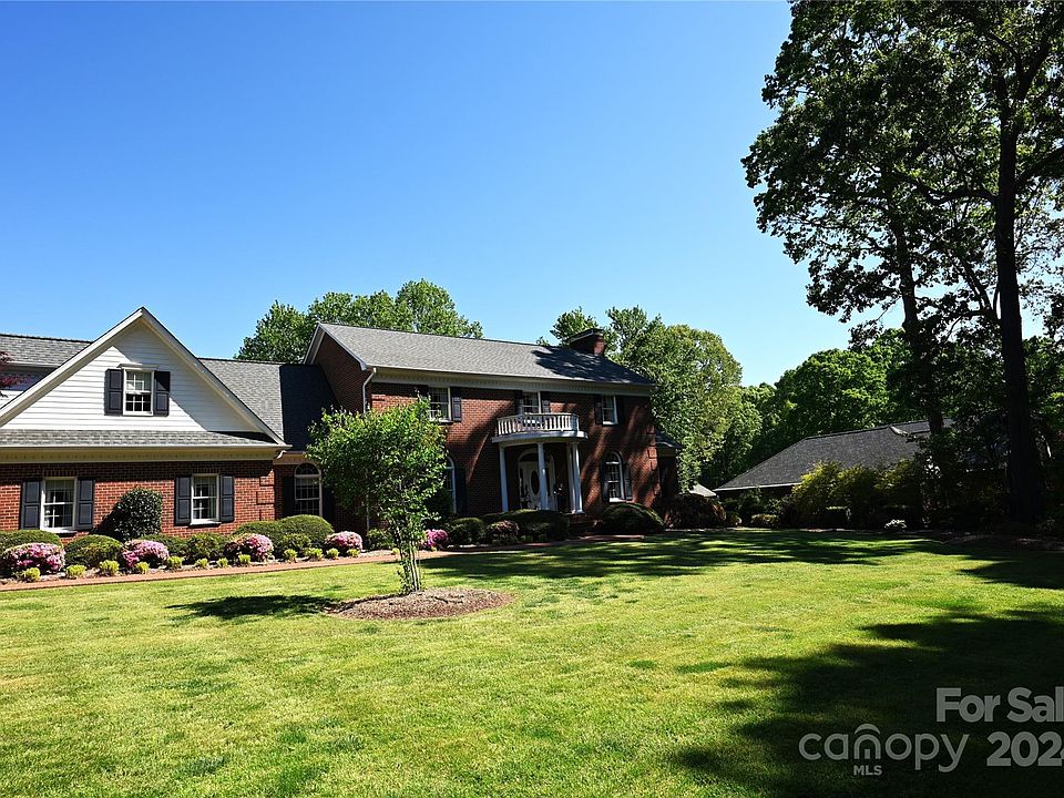 1st image of 3440 Duck Pond Dr NE