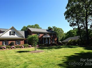 3440 Duck Pond Dr NE, Conover, NC 28613