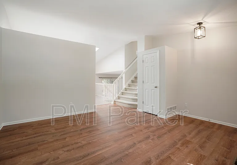 16041 Bluebonnet Dr — Photo 5