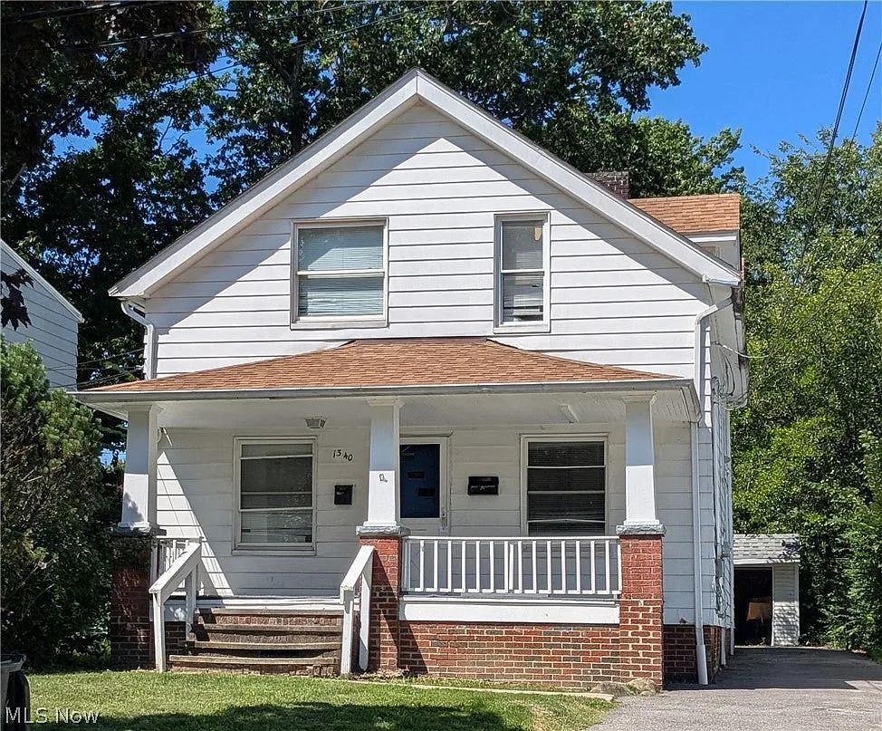 2 bed, $1,250 — Photo 1