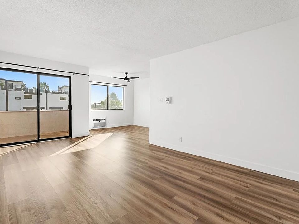 1st image of 1332 N Vista St #201