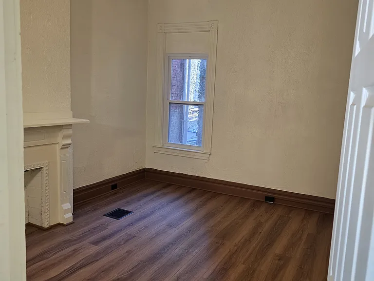 727 Hill Ave #1 — Photo 5