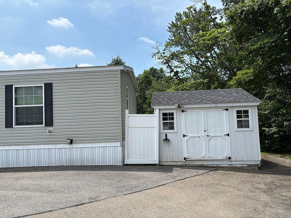 51 Hillside Pl, Kunkletown, PA 18058 | Zillow