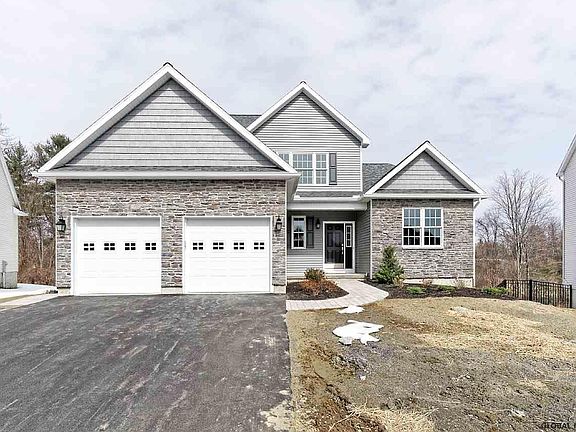 4th image of 6 Crailo Ct