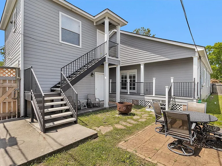 304 Vincent St — Photo 31