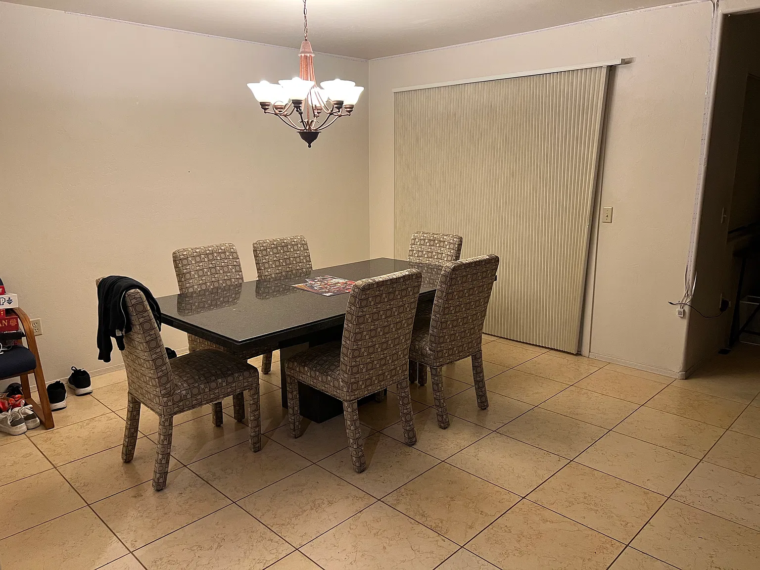 3 bed, 2299 sqft, $2,100 — Photo 4