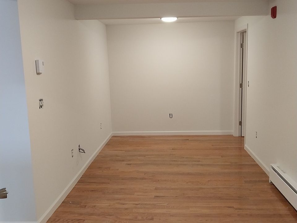 1st image of 63 Dora St