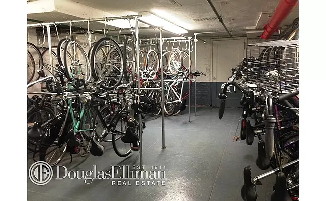 Rented by Douglas Elliman | media 16