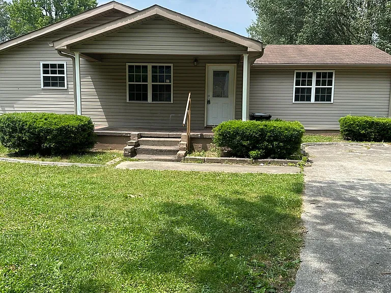 601 Garland Ferry Rd — Photo 1