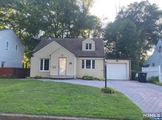 48 Haven Ave, Bergenfield, NJ 07621