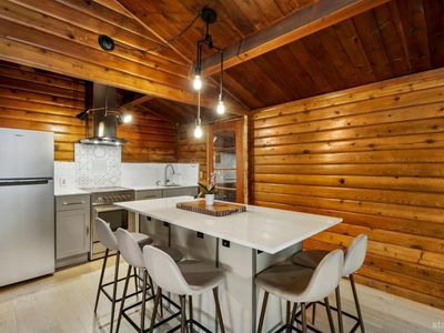 861 Gardner St, South Lake Tahoe, CA, 96150