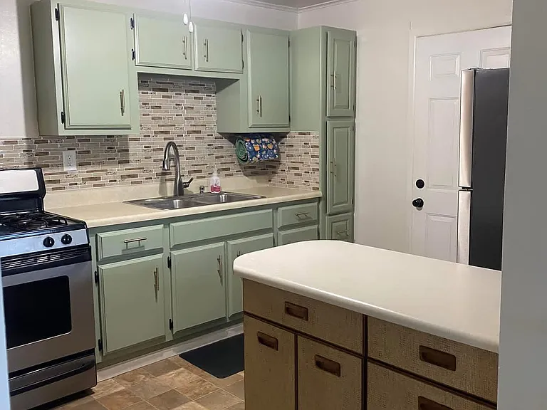 57082 Guernsey Ave — Photo 6