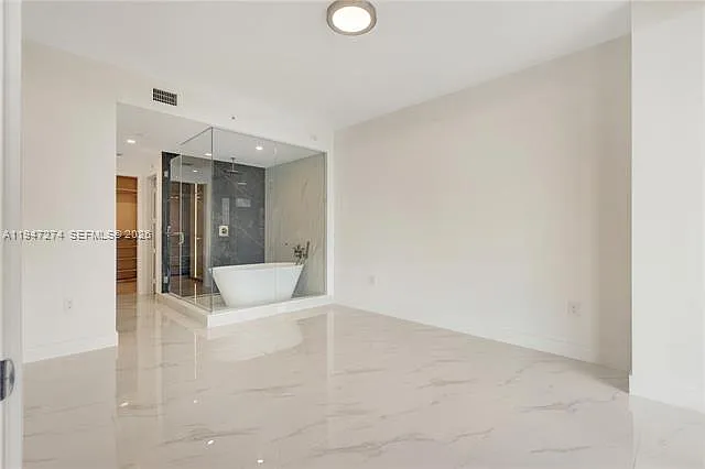 700 NE 24th St #4106 — Photo 28