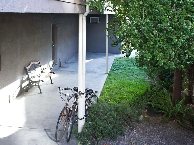 18 N 4th St #6 — Photo 4