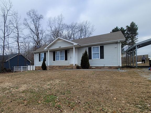 2nd image of 815 Shelton Cir