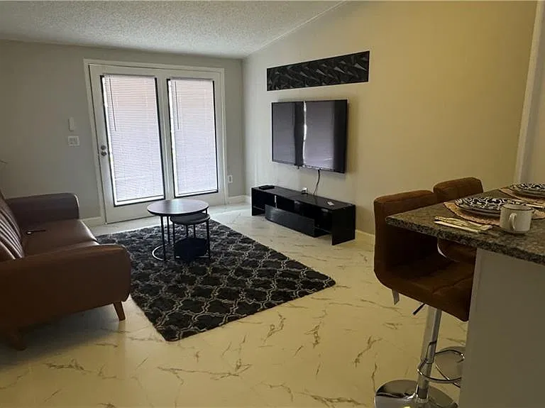 5222 Treetops Dr — Photo 4