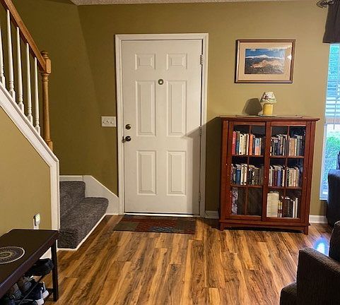 4th image of 1124 Twin Circle Dr