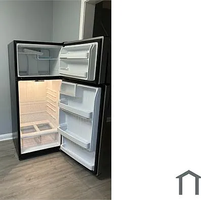 1045 Cameron Rd — Photo 21