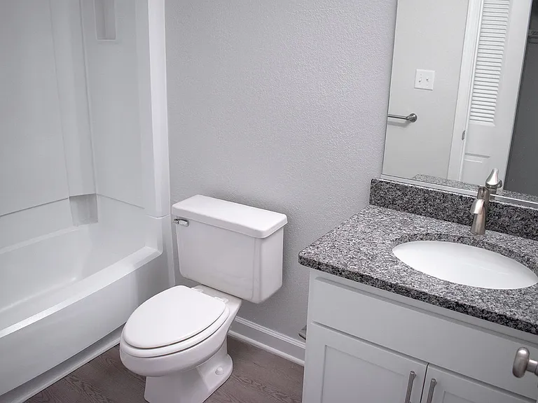 Ghent Village Apartments — Photo 51