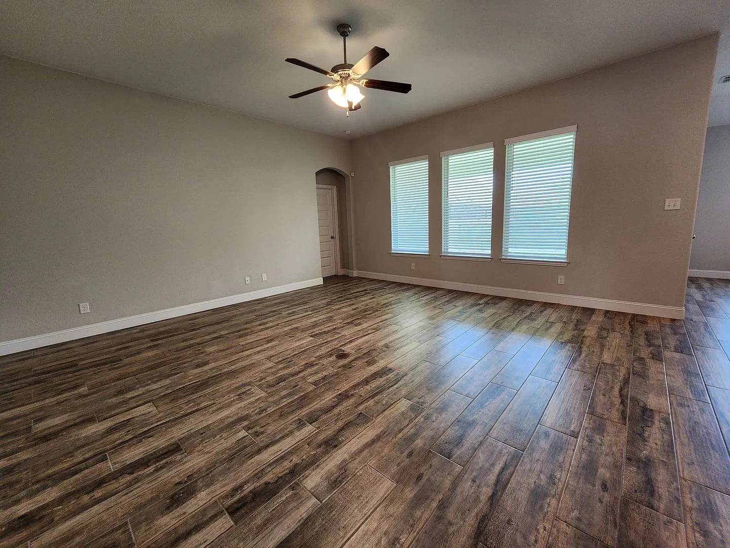 4/3/2 with office Near Gruene / Fridge Included / Loaded with Amenities / Large Backyard / CISD — Photo 3