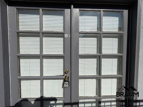 4th image of 6041 Whitsett Ave APT 110