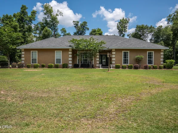 5180 Clubhouse Dr, Marianna, FL 32446