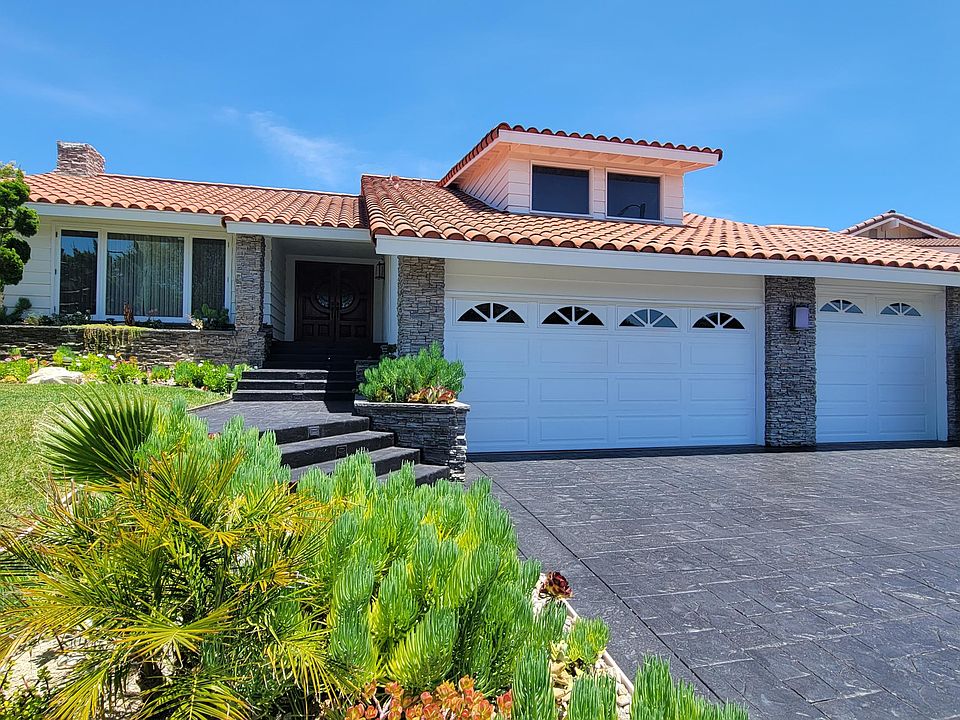 1st image of 29404 Seaspray Dr