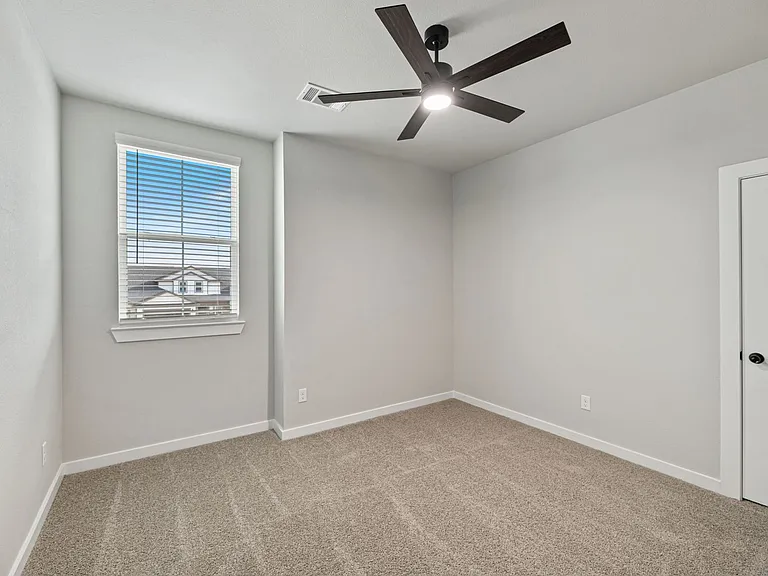 4265 Clovis Ct — Photo 21