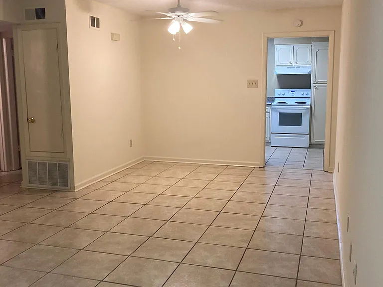 2134 Metairie Rd #106 — Photo 1