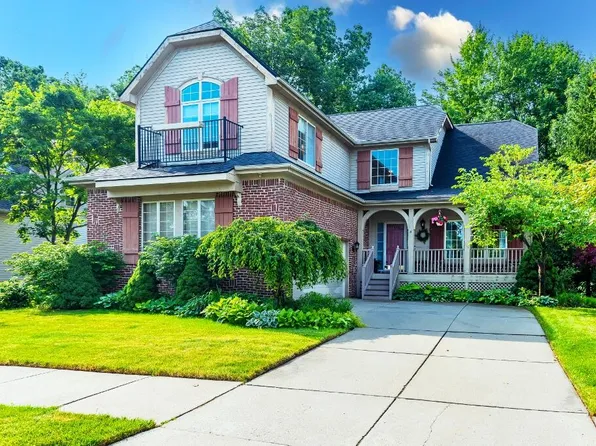 5589 Villa France Ave, Ann Arbor, MI 48103