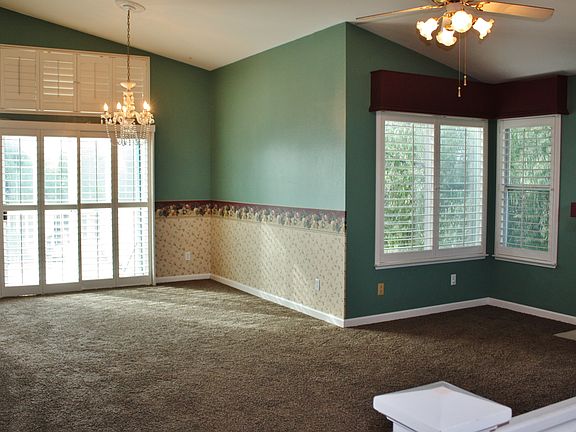 2nd Sty Formal Living/Dining