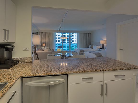 4th image of 2301 Collins Ave APT 721