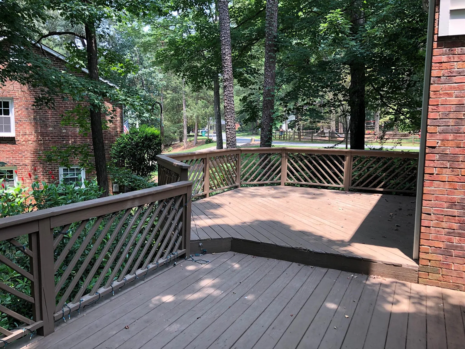 3 bed, 2020 sqft, $2,600 — Photo 4