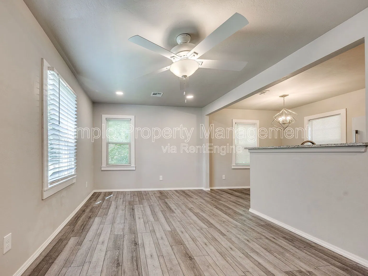 2 bed, 1.0 bath, 740 sqft, $1,095 — Photo 4