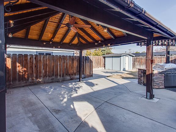 2nd image of 5213 Creekpaum Dr