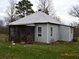 318 Jones Town Rd, New Canton, VA 23123