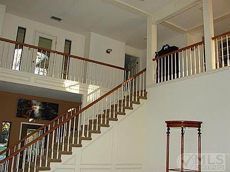3rd image of 123 Lytle Place Dr