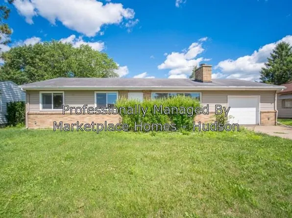 411 S Harmony Dr, Janesville, WI 53545