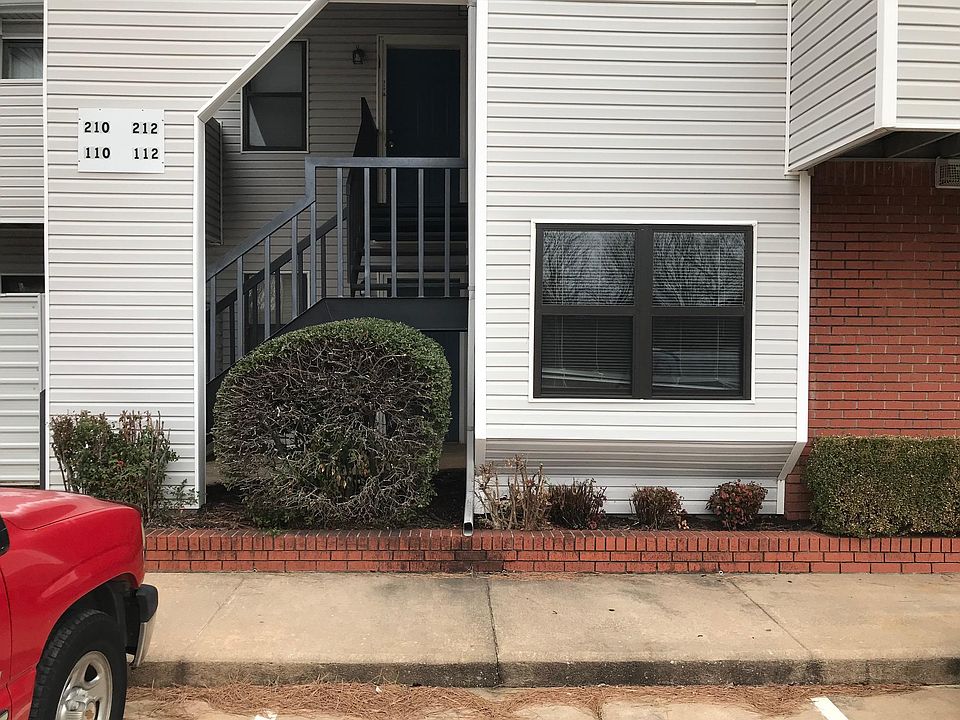 1st image of 1932 E Lindsey St APT 112
