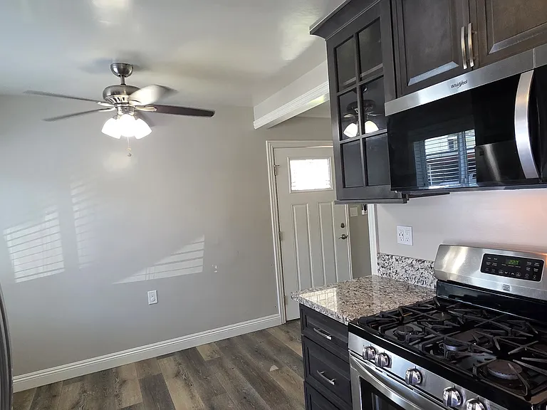 145 E Sierra Madre Blvd #4 — Photo 4