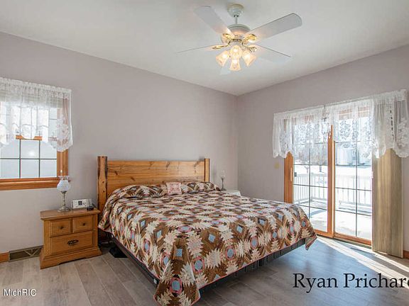 5th image of 6111 Ganton Ct