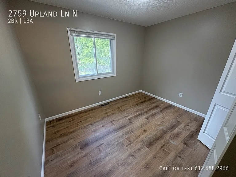 2759 Upland Ln N — Photo 6