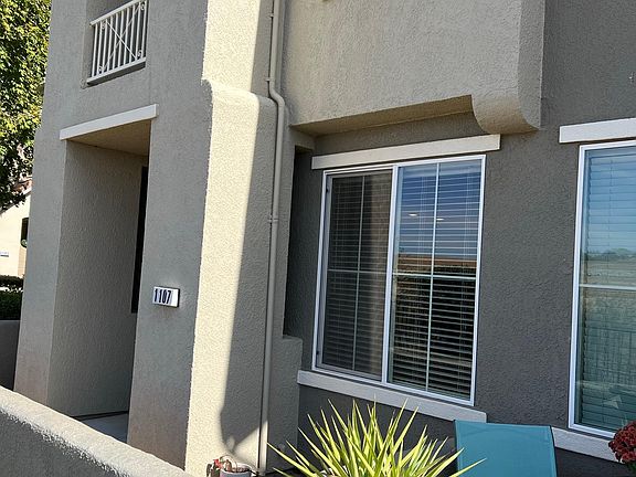2nd image of 1107 Esplanade Cir
