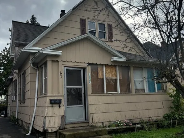 309 Weaver St, Rochester, NY 14621