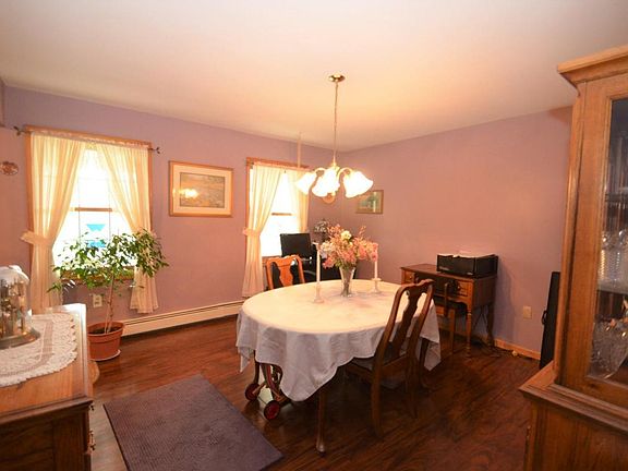 5th image of 326 Tara Hill Dr
