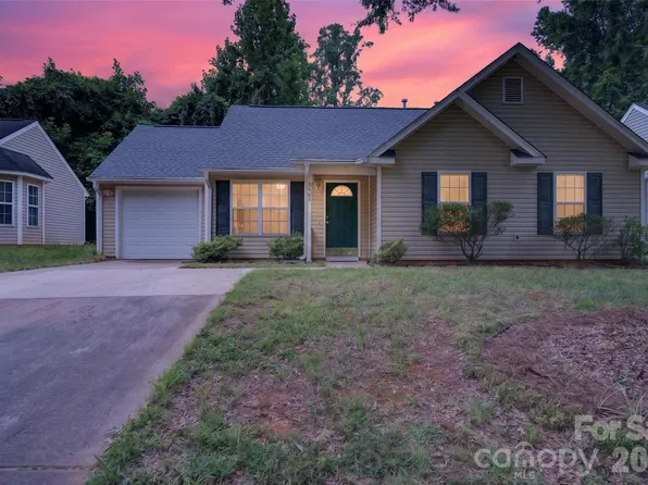 4627 Victory Ln, Charlotte, NC 28269