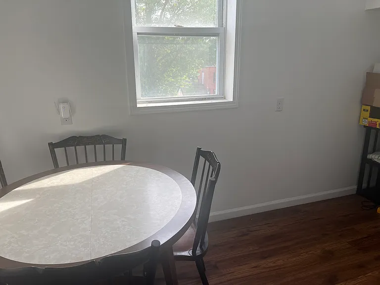 115 W Sycamore St #2 — Photo 9