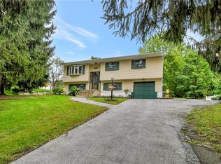 3 Hawthorne Dr, Monroe, NY 10950