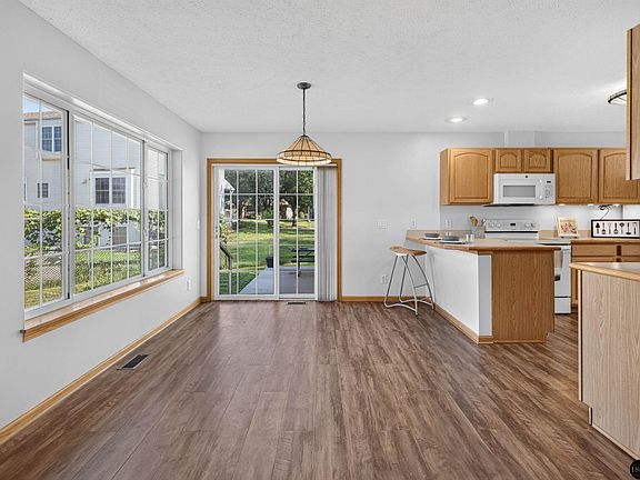 5th image of 5343 Mission Ln